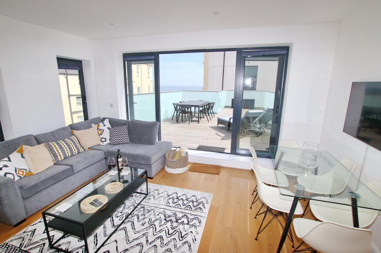 Modern Home For Small Groups By Stones Throw Apartments - Free Parking - Sea View Worthing Bagian luar foto